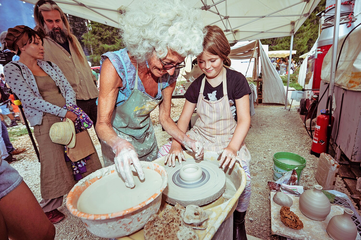 Handwerkskunst wie das Töpfern steht im Zentrum des «Festival des Terroirs sans Frontières».