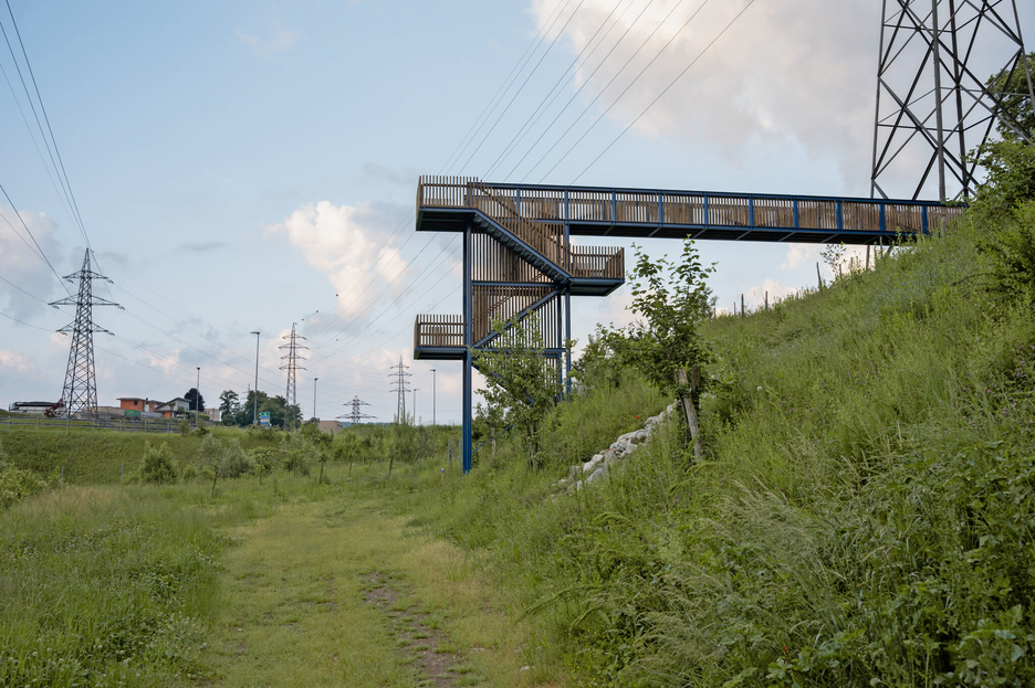 In Mendrisio (TI) wurde im Rahmen des Parks eine neue Fussgängerpasserelle gebaut.